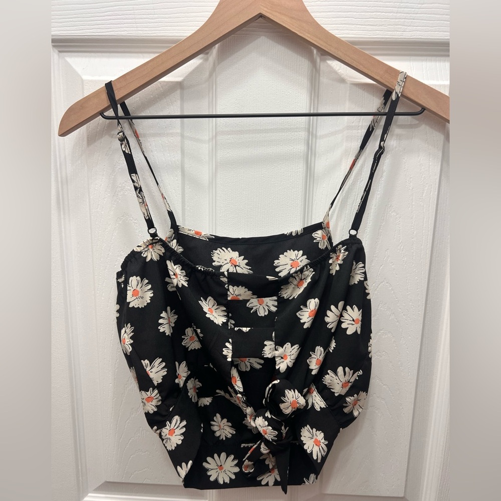 NWOT Fifty Street Floral crop top - Picture 3 of 9